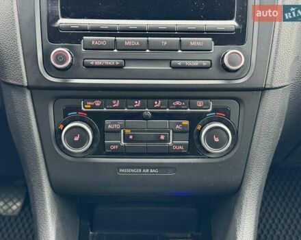 Сірий Фольксваген Гольф, об'ємом двигуна 1.6 л та пробігом 250 тис. км за 8690 $, фото 27 на Automoto.ua