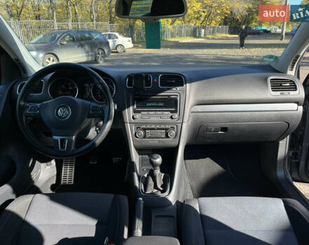 Сірий Фольксваген Гольф, об'ємом двигуна 1.6 л та пробігом 228 тис. км за 9700 $, фото 12 на Automoto.ua