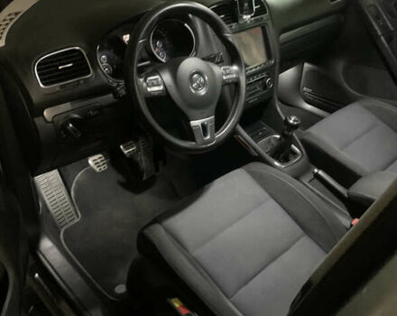 Серый Фольксваген Гольф, объемом двигателя 1.2 л и пробегом 235 тыс. км за 9200 $, фото 69 на Automoto.ua