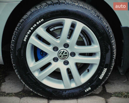 Серый Фольксваген Гольф, объемом двигателя 1.2 л и пробегом 235 тыс. км за 9200 $, фото 19 на Automoto.ua