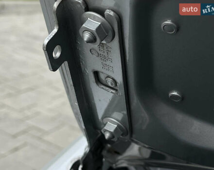 Серый Фольксваген Гольф, объемом двигателя 2 л и пробегом 257 тыс. км за 8350 $, фото 112 на Automoto.ua