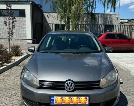 Серый Фольксваген Гольф, объемом двигателя 1.6 л и пробегом 283 тыс. км за 8400 $, фото 1 на Automoto.ua