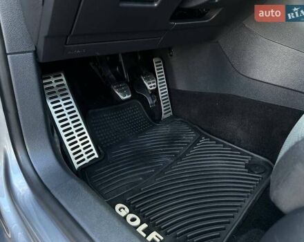 Серый Фольксваген Гольф, объемом двигателя 1.39 л и пробегом 248 тыс. км за 8200 $, фото 34 на Automoto.ua