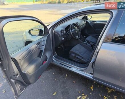 Фольксваген Гольф 2011 в Краматорске на Automoto.ua Серый Фольксваген Гольф, объемом двигателя 1.2 л и пробегом 250 тыс. км за 7000 $, фото 3 на Automoto.ua