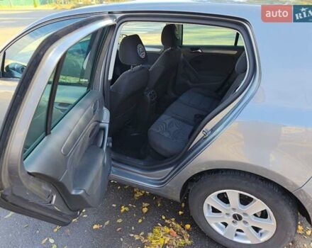 Фольксваген Гольф 2011 в Краматорске на Automoto.ua Серый Фольксваген Гольф, объемом двигателя 1.2 л и пробегом 250 тыс. км за 7000 $, фото 4 на Automoto.ua