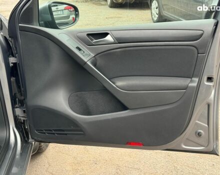 Сірий Фольксваген Гольф, об'ємом двигуна 1.6 л та пробігом 250 тис. км за 8690 $, фото 20 на Automoto.ua