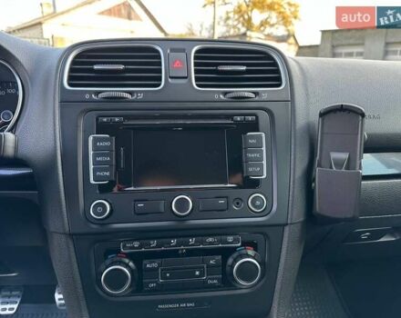 Серый Фольксваген Гольф, объемом двигателя 1.39 л и пробегом 248 тыс. км за 8200 $, фото 37 на Automoto.ua