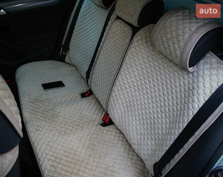 Серый Фольксваген Гольф, объемом двигателя 1.2 л и пробегом 235 тыс. км за 9200 $, фото 31 на Automoto.ua