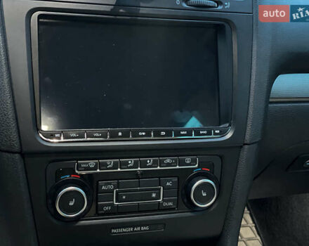 Серый Фольксваген Гольф, объемом двигателя 1.2 л и пробегом 235 тыс. км за 9200 $, фото 45 на Automoto.ua