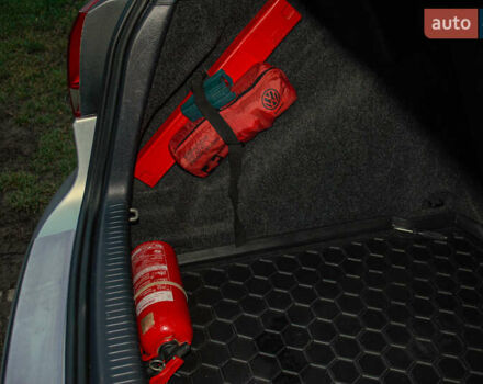 Серый Фольксваген Гольф, объемом двигателя 1.2 л и пробегом 235 тыс. км за 9200 $, фото 60 на Automoto.ua