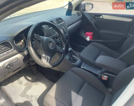 Серый Фольксваген Гольф, объемом двигателя 1.6 л и пробегом 95 тыс. км за 10300 $, фото 8 на Automoto.ua