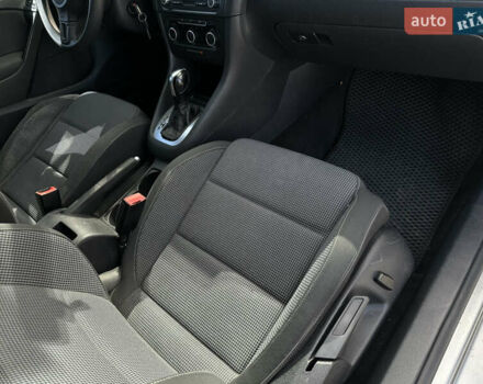 Сірий Фольксваген Гольф, об'ємом двигуна 2.48 л та пробігом 280 тис. км за 7150 $, фото 23 на Automoto.ua