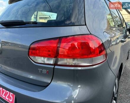 Серый Фольксваген Гольф, объемом двигателя 1.39 л и пробегом 248 тыс. км за 8200 $, фото 11 на Automoto.ua