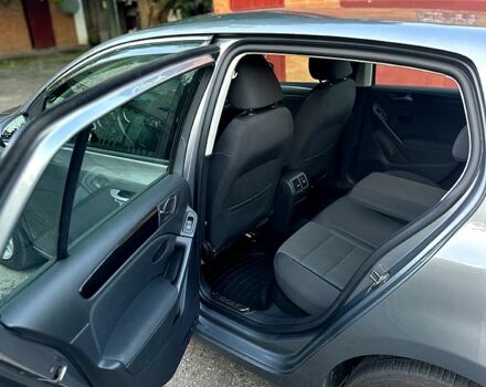 Серый Фольксваген Гольф, объемом двигателя 1.6 л и пробегом 250 тыс. км за 8500 $, фото 5 на Automoto.ua