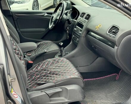 Сірий Фольксваген Гольф, об'ємом двигуна 1.6 л та пробігом 250 тис. км за 8690 $, фото 21 на Automoto.ua