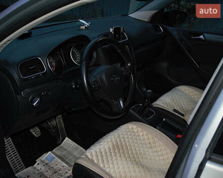 Серый Фольксваген Гольф, объемом двигателя 1.2 л и пробегом 235 тыс. км за 9200 $, фото 34 на Automoto.ua