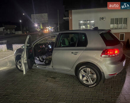 Серый Фольксваген Гольф, объемом двигателя 1.2 л и пробегом 235 тыс. км за 9200 $, фото 67 на Automoto.ua