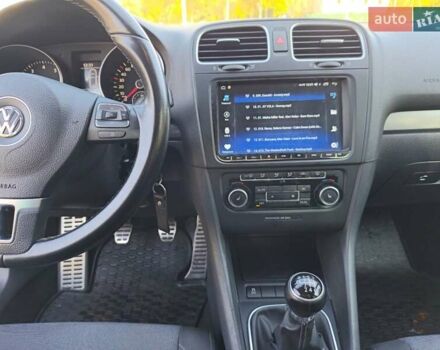 Фольксваген Гольф 2011 в Краматорске на Automoto.ua Серый Фольксваген Гольф, объемом двигателя 1.2 л и пробегом 250 тыс. км за 7000 $, фото 10 на Automoto.ua