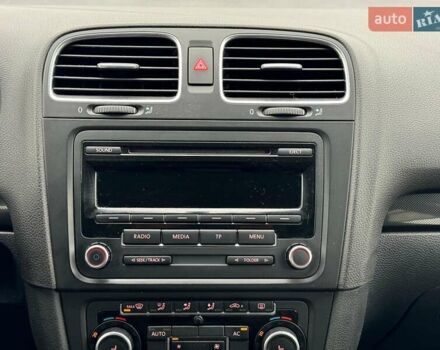 Сірий Фольксваген Гольф, об'ємом двигуна 1.6 л та пробігом 250 тис. км за 8690 $, фото 24 на Automoto.ua