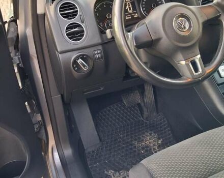 Серый Фольксваген Гольф, объемом двигателя 1.39 л и пробегом 89 тыс. км за 12000 $, фото 4 на Automoto.ua