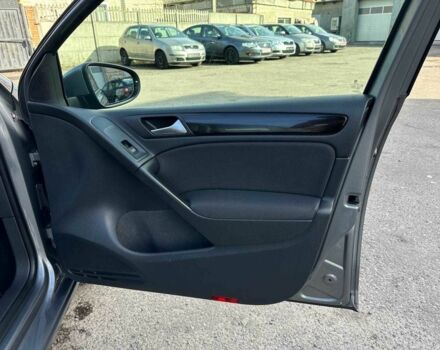 Серый Фольксваген Гольф, объемом двигателя 1.4 л и пробегом 248 тыс. км за 7999 $, фото 18 на Automoto.ua