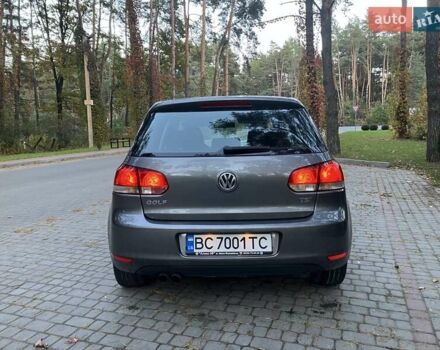 Сірий Фольксваген Гольф, об'ємом двигуна 1.39 л та пробігом 258 тис. км за 6800 $, фото 1 на Automoto.ua