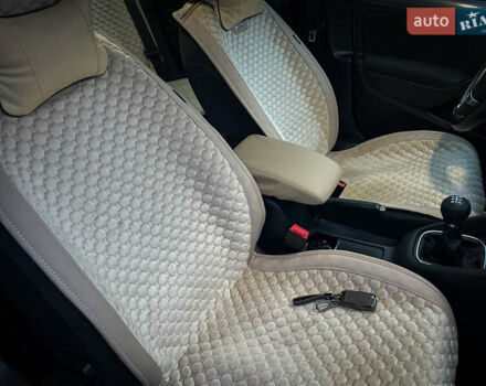 Серый Фольксваген Гольф, объемом двигателя 1.2 л и пробегом 235 тыс. км за 9200 $, фото 49 на Automoto.ua