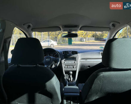 Сірий Фольксваген Гольф, об'ємом двигуна 1.6 л та пробігом 228 тис. км за 9700 $, фото 7 на Automoto.ua