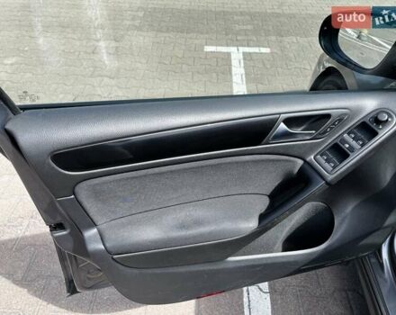 Серый Фольксваген Гольф, объемом двигателя 1.39 л и пробегом 271 тыс. км за 9500 $, фото 19 на Automoto.ua