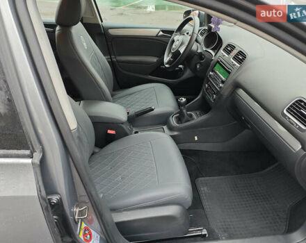 Сірий Фольксваген Гольф, об'ємом двигуна 1.2 л та пробігом 197 тис. км за 7500 $, фото 13 на Automoto.ua