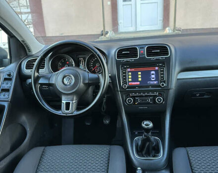 Сірий Фольксваген Гольф, об'ємом двигуна 1.39 л та пробігом 212 тис. км за 5499 $, фото 107 на Automoto.ua