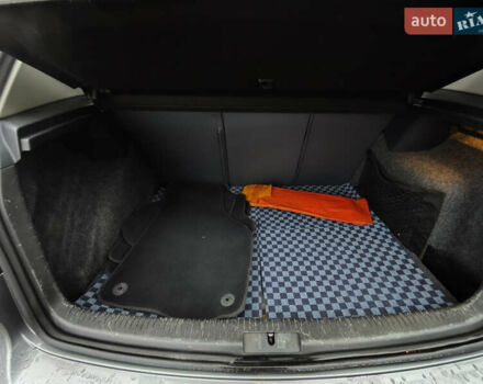 Сірий Фольксваген Гольф, об'ємом двигуна 1.2 л та пробігом 197 тис. км за 7500 $, фото 25 на Automoto.ua