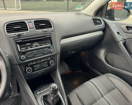 Сірий Фольксваген Гольф, об'ємом двигуна 1.2 л та пробігом 250 тис. км за 9300 $, фото 29 на Automoto.ua