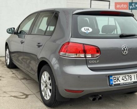 Серый Фольксваген Гольф, объемом двигателя 1.39 л и пробегом 205 тыс. км за 8600 $, фото 27 на Automoto.ua