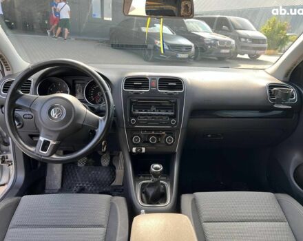 Серый Фольксваген Гольф, объемом двигателя 1.2 л и пробегом 237 тыс. км за 7190 $, фото 31 на Automoto.ua