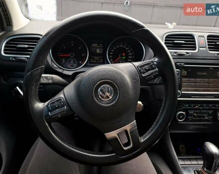 Серый Фольксваген Гольф, объемом двигателя 1.6 л и пробегом 209 тыс. км за 8000 $, фото 8 на Automoto.ua