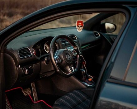 Серый Фольксваген Гольф, объемом двигателя 2 л и пробегом 111 тыс. км за 11500 $, фото 4 на Automoto.ua