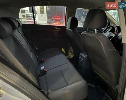 Серый Фольксваген Гольф, объемом двигателя 1.6 л и пробегом 160 тыс. км за 9500 $, фото 12 на Automoto.ua