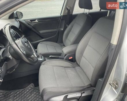 Фольксваген Гольф 2012 в Черкассах на Automoto.ua Серый Фольксваген Гольф, объемом двигателя 1.6 л и пробегом 187 тыс. км за 7999 $, фото 12 на Automoto.ua