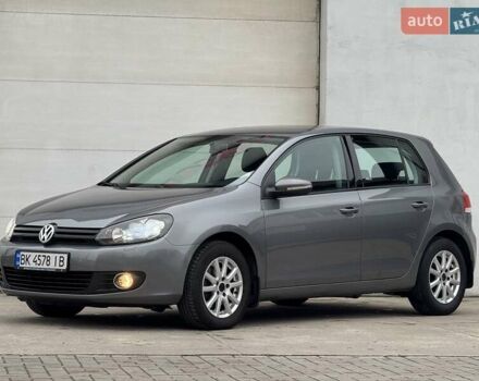 Серый Фольксваген Гольф, объемом двигателя 1.39 л и пробегом 205 тыс. км за 8600 $, фото 12 на Automoto.ua