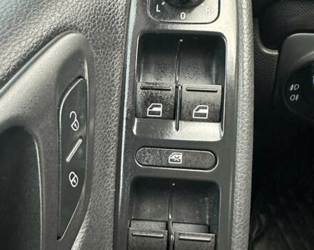 Серый Фольксваген Гольф, объемом двигателя 1.6 л и пробегом 187 тыс. км за 8888 $, фото 19 на Automoto.ua