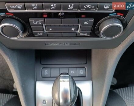 Серый Фольксваген Гольф, объемом двигателя 1.6 л и пробегом 215 тыс. км за 9999 $, фото 11 на Automoto.ua