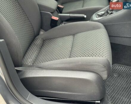 Серый Фольксваген Гольф, объемом двигателя 1.39 л и пробегом 205 тыс. км за 8600 $, фото 45 на Automoto.ua