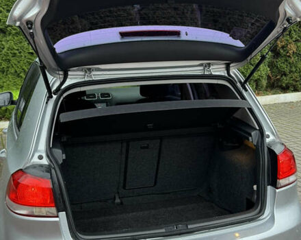 Серый Фольксваген Гольф, объемом двигателя 1.97 л и пробегом 176 тыс. км за 10200 $, фото 12 на Automoto.ua