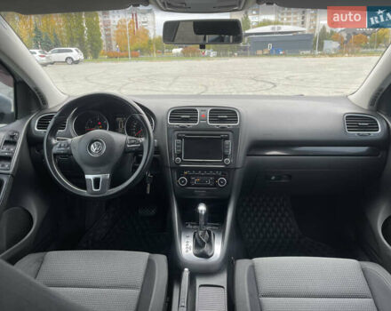 Фольксваген Гольф 2012 в Черкассах на Automoto.ua Серый Фольксваген Гольф, объемом двигателя 1.6 л и пробегом 187 тыс. км за 7999 $, фото 11 на Automoto.ua