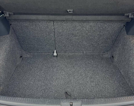 Серый Фольксваген Гольф, объемом двигателя 1.6 л и пробегом 280 тыс. км за 8900 $, фото 6 на Automoto.ua