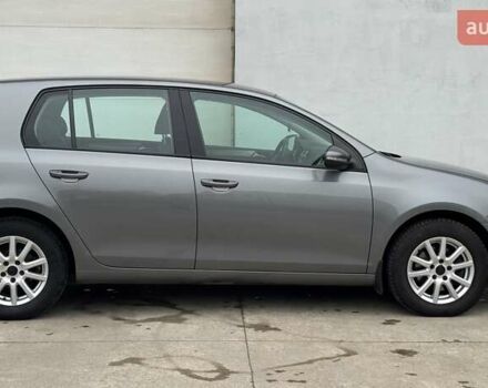 Серый Фольксваген Гольф, объемом двигателя 1.39 л и пробегом 205 тыс. км за 8600 $, фото 2 на Automoto.ua