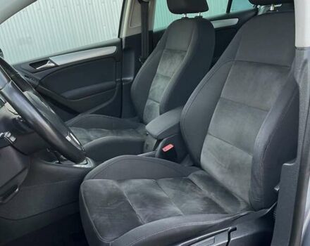 Серый Фольксваген Гольф, объемом двигателя 1.6 л и пробегом 260 тыс. км за 9400 $, фото 22 на Automoto.ua