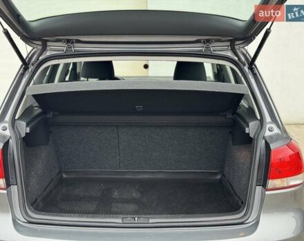 Серый Фольксваген Гольф, объемом двигателя 1.39 л и пробегом 205 тыс. км за 8600 $, фото 63 на Automoto.ua