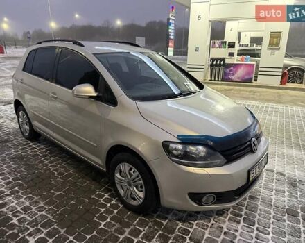 Серый Фольксваген Гольф, объемом двигателя 1.6 л и пробегом 160 тыс. км за 9500 $, фото 4 на Automoto.ua